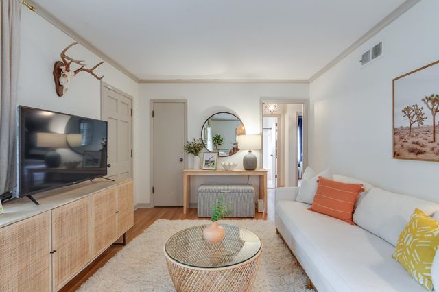 4952 MOCKINGBIRD LN, Memphis, TN 38117