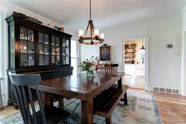 273 W Walled Lake Drive, Walled Lake, MI 48390