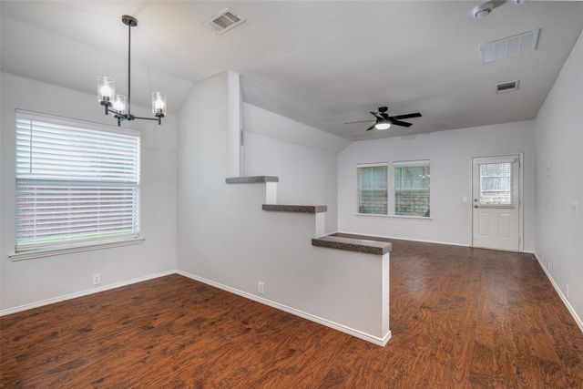 3901 Luck Hole Drive, Denton, TX 76210