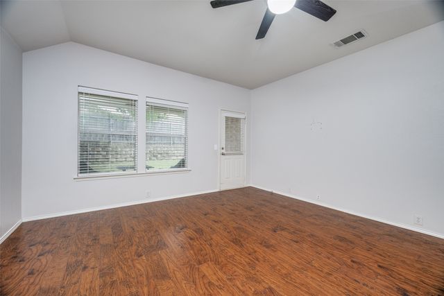 3901 Luck Hole Drive, Denton, TX 76210