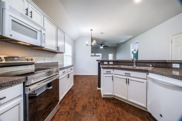 3901 Luck Hole Drive, Denton, TX 76210