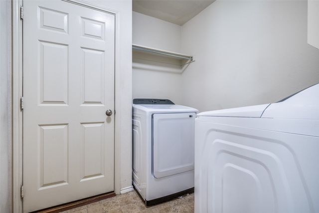 3901 Luck Hole Drive, Denton, TX 76210