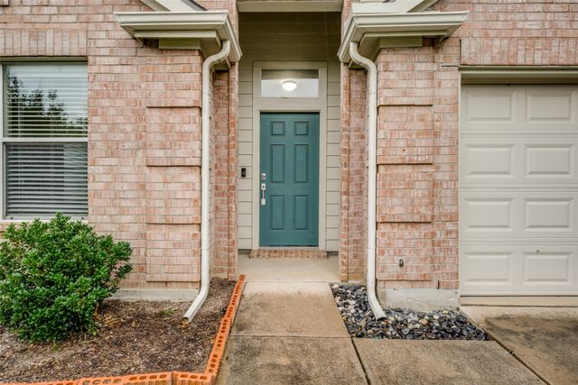 3901 Luck Hole Drive, Denton, TX 76210