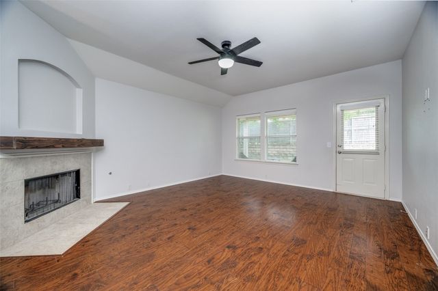 3901 Luck Hole Drive, Denton, TX 76210