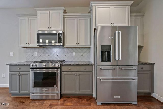 1124 Armsleigh Court, Raleigh, NC 27603