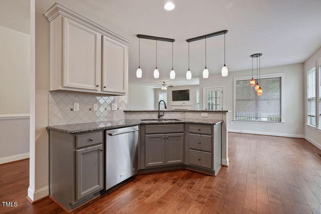 1124 Armsleigh Court, Raleigh, NC 27603