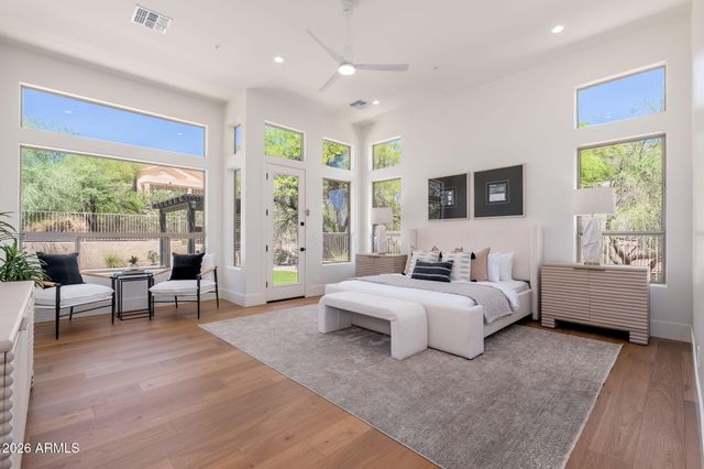 11552 E DESERT HOLLY Drive, Scottsdale, AZ 85255