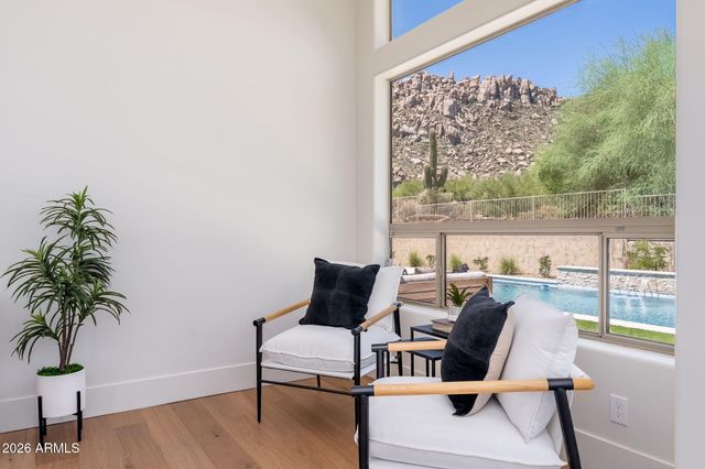 11552 E DESERT HOLLY Drive, Scottsdale, AZ 85255