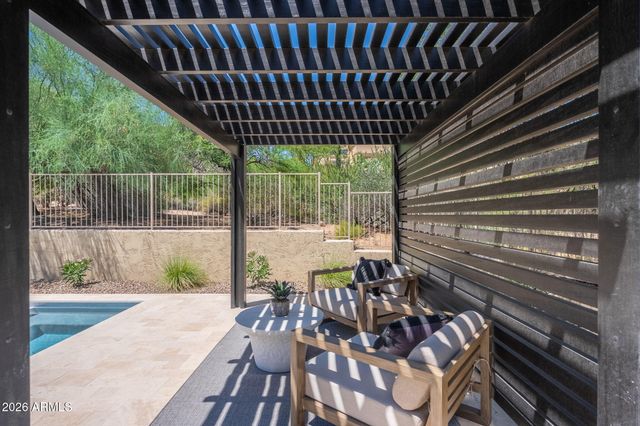 11552 E DESERT HOLLY Drive, Scottsdale, AZ 85255