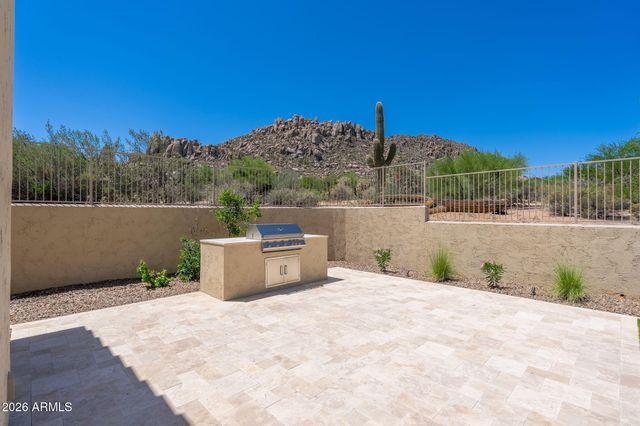 11552 E DESERT HOLLY Drive, Scottsdale, AZ 85255