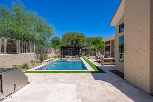 11552 E DESERT HOLLY Drive, Scottsdale, AZ 85255