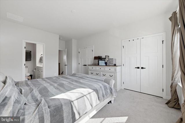 2027 TRACK CIR, Fredericksburg, VA 22401