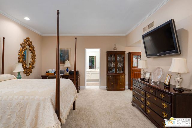 1142 E La Jolla Road, Palm Springs, CA 92264