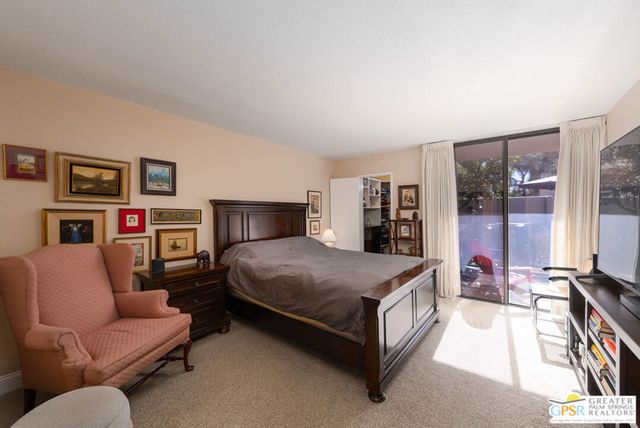 1142 E La Jolla Road, Palm Springs, CA 92264