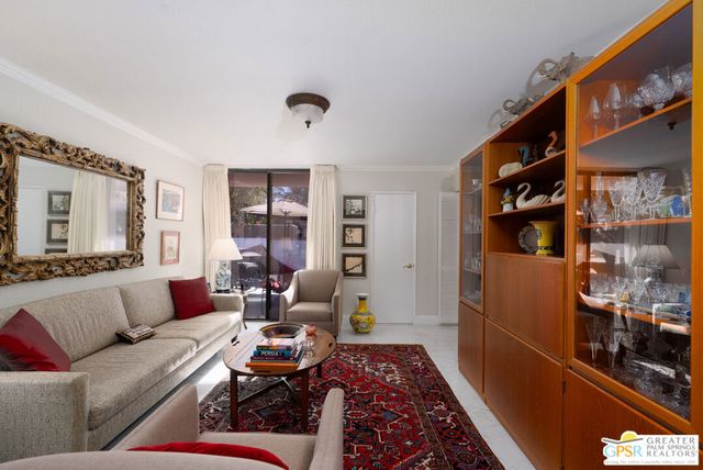 1142 E La Jolla Road, Palm Springs, CA 92264