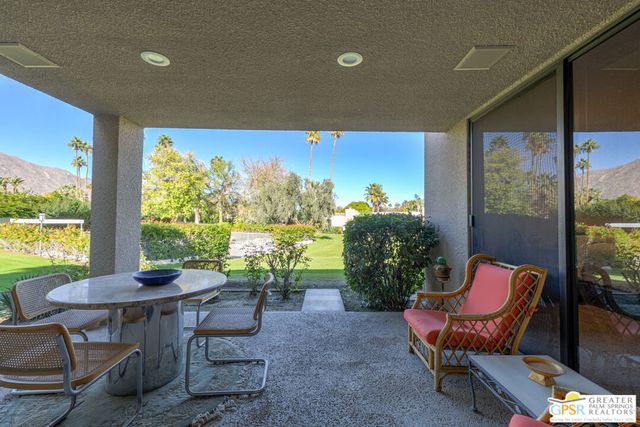 1142 E La Jolla Road, Palm Springs, CA 92264