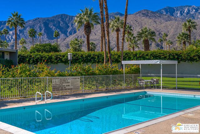 1142 E La Jolla Road, Palm Springs, CA 92264