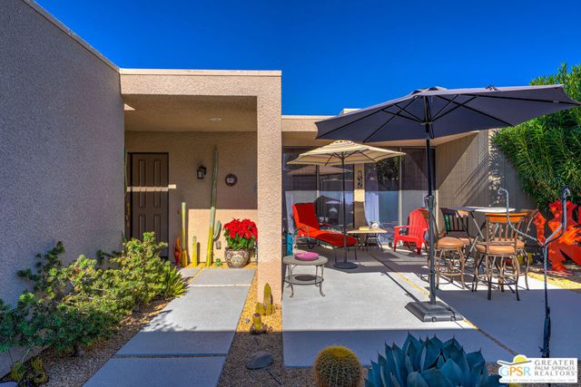 1142 E La Jolla Road, Palm Springs, CA 92264