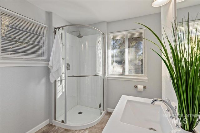 2026 E 11th, Twin Falls, ID 83301