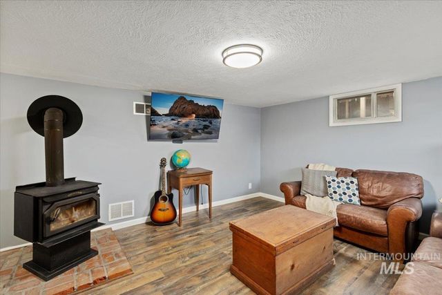 2026 E 11th, Twin Falls, ID 83301