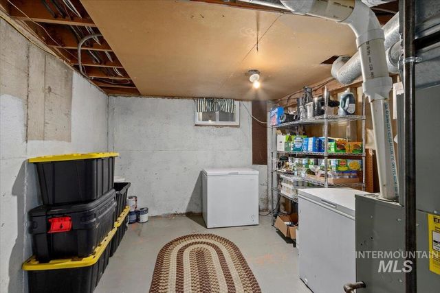 2026 E 11th, Twin Falls, ID 83301