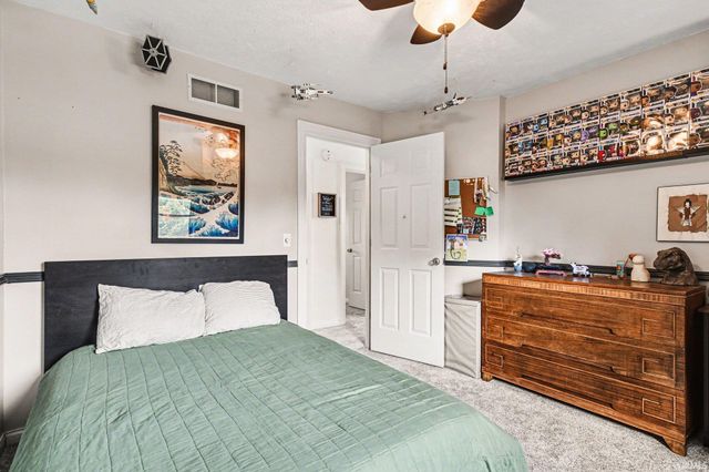 52742 Silver Fox Trail, South Bend, IN 46628