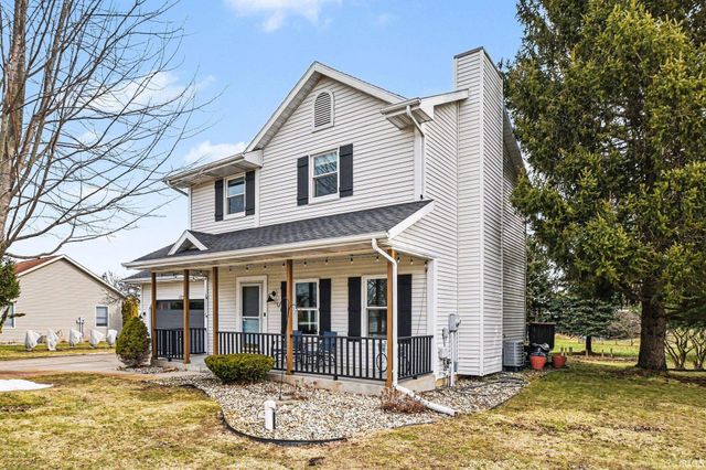 52742 Silver Fox Trail, South Bend, IN 46628