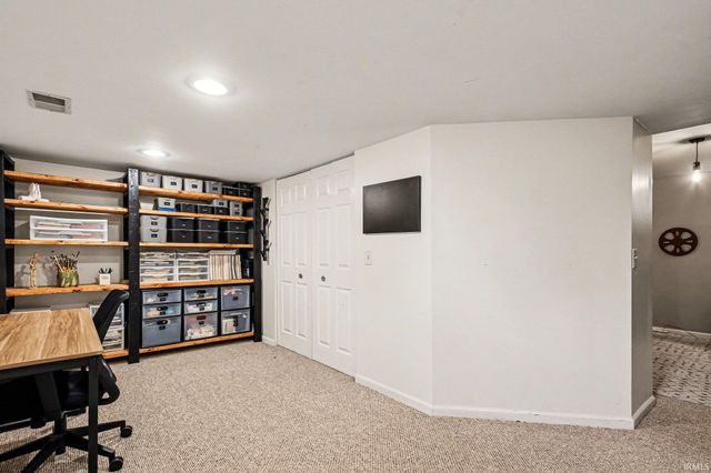 52742 Silver Fox Trail, South Bend, IN 46628