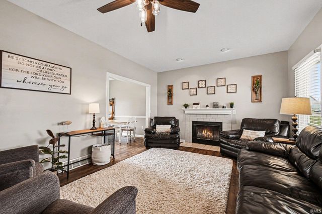 52742 Silver Fox Trail, South Bend, IN 46628