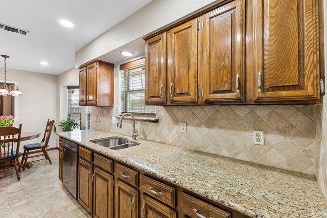 1718 Paxton Drive, Carrollton, TX 75007