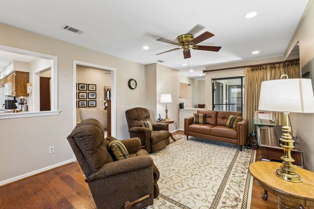 1718 Paxton Drive, Carrollton, TX 75007