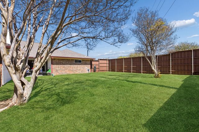 1718 Paxton Drive, Carrollton, TX 75007