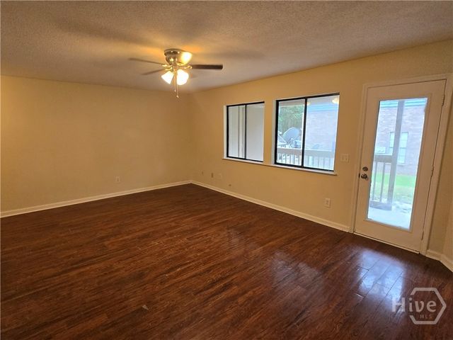 245 Holland Drive 11, Savannah, GA 31419