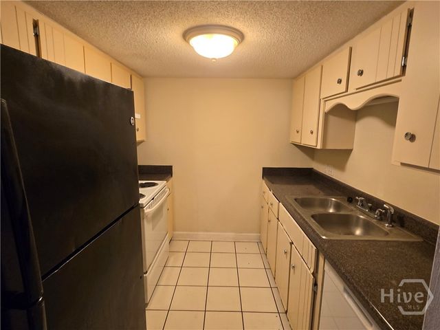 245 Holland Drive 11, Savannah, GA 31419