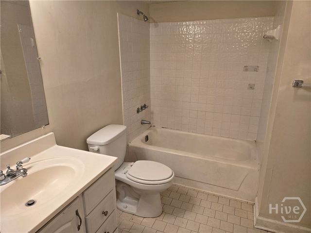 245 Holland Drive 11, Savannah, GA 31419