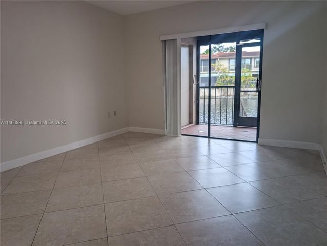 8435 Rednock Ln 8435, Miami Lakes, FL 33016