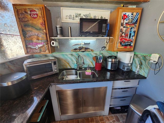 7023 FOUNTAIN AVENUE, Tampa, FL 33634