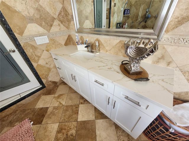 7023 FOUNTAIN AVENUE, Tampa, FL 33634