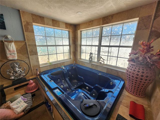 7023 FOUNTAIN AVENUE, Tampa, FL 33634