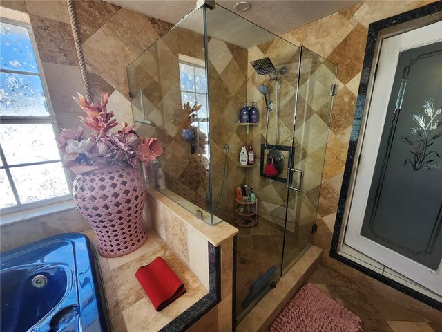 7023 FOUNTAIN AVENUE, Tampa, FL 33634