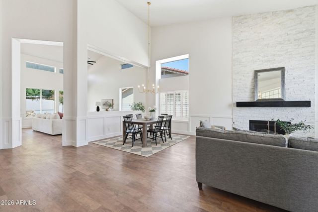 5840 W CHARTER OAK Road, Glendale, AZ 85304