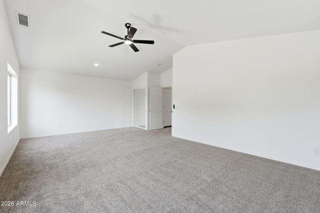 5840 W CHARTER OAK Road, Glendale, AZ 85304