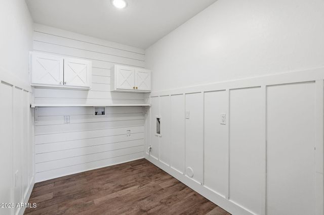 5840 W CHARTER OAK Road, Glendale, AZ 85304