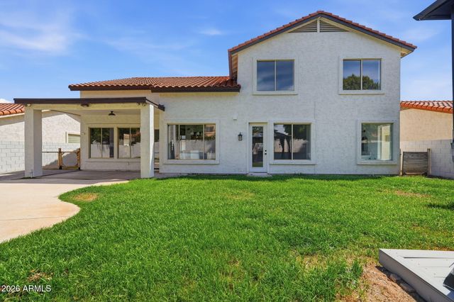 5840 W CHARTER OAK Road, Glendale, AZ 85304