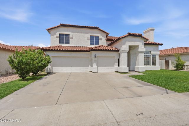 5840 W CHARTER OAK Road, Glendale, AZ 85304
