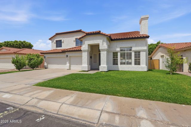 5840 W CHARTER OAK Road, Glendale, AZ 85304