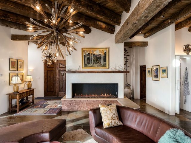 1212 Camino De Cruz Blanca, Santa Fe, NM 87505