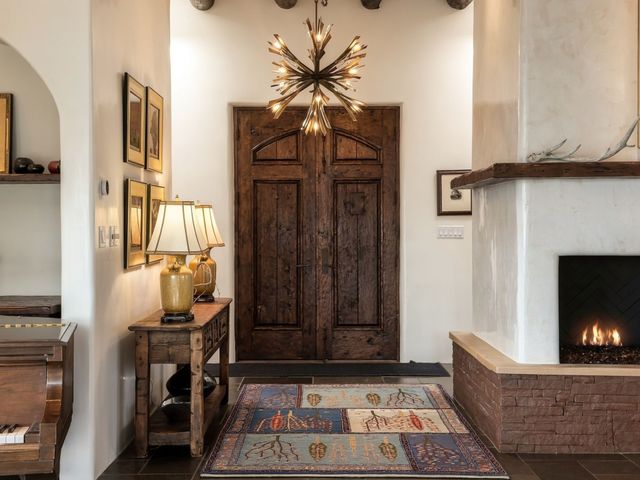 1212 Camino De Cruz Blanca, Santa Fe, NM 87505