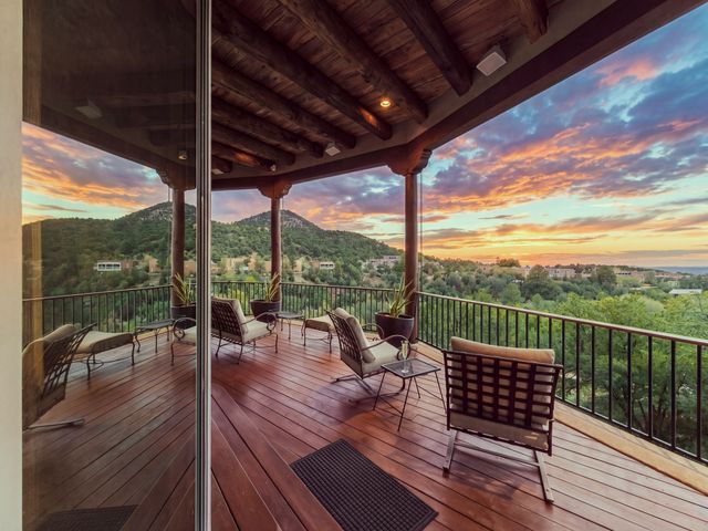 1212 Camino De Cruz Blanca, Santa Fe, NM 87505