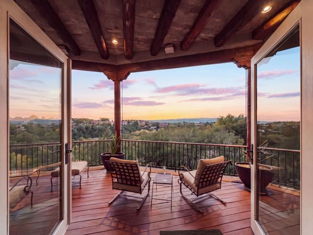 1212 Camino De Cruz Blanca, Santa Fe, NM 87505